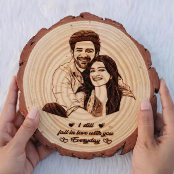 Wooden Slice Engraved photo frame 1